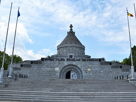 /assets/img/regiuni/Sud-Est/proiecte/Mausoleu Marasesti - Vrancea.jpg